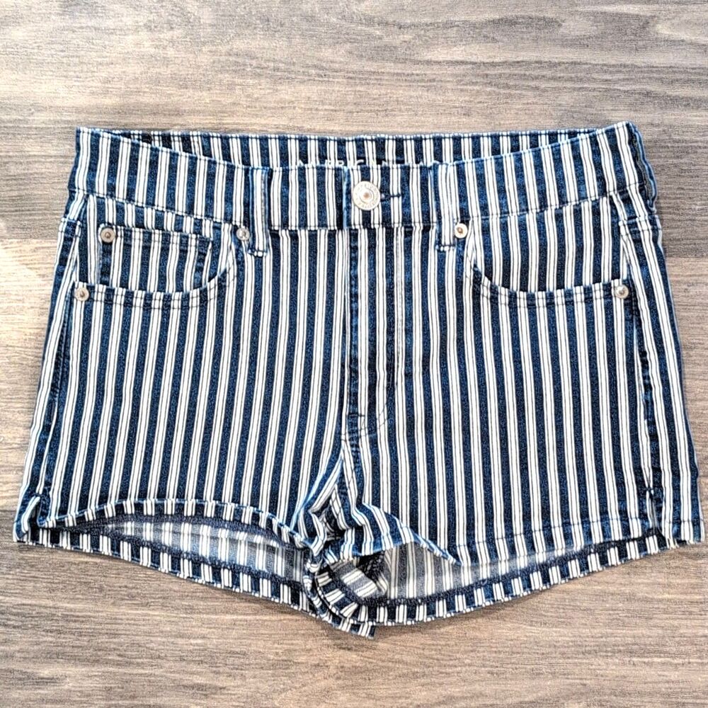 American Eagle Outfitters NE(X)T LEVEL STRETCH Striped Denim Shorts Blue Size 8